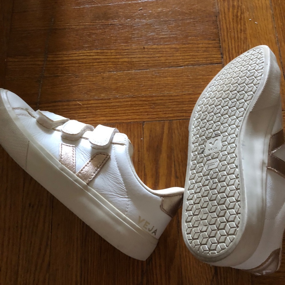 VEJA sneaker size 38